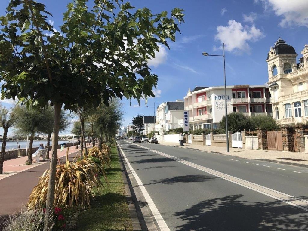 Royan - Studio Lumineux Au Calme - 30M De La Plage - Quartier Du Parc מראה חיצוני תמונה